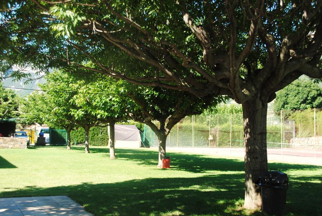 Camping Organya Hotel Esterno foto